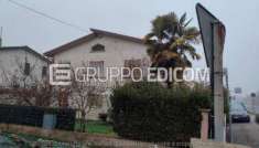 Foto Abitazione di tipo economico di 160 mq  in vendita a Santa Maria di Sala - Rif. 4516010