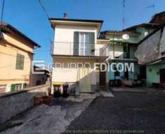 Foto Abitazione di tipo economico di 165 mq  in vendita a Villalvernia - Rif. 4499340