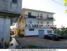 Foto Abitazione di tipo economico di 169 mq  in vendita a Lamezia Terme - Rif. 4521754