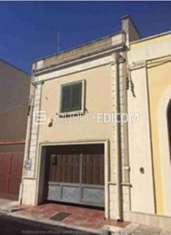 Foto Abitazione di tipo economico di 176.43 mq  in vendita a Squinzano - Rif. 4500479