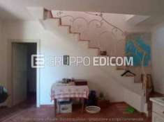 Foto Abitazione di tipo economico di 183 mq  in vendita a Terni - Rif. 4519670