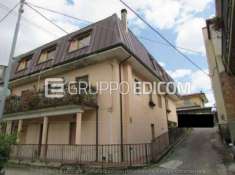 Foto Abitazione di tipo economico di 185 mq  in vendita a Catanzaro - Rif. 4533427