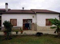 Foto Abitazione di tipo economico di 190 mq  in vendita a Bisignano - Rif. 4447579