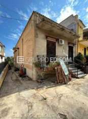 Foto Abitazione di tipo economico di 216 mq  in vendita a Misilmeri - Rif. 4503282