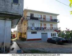 Foto Abitazione di tipo economico di 257 mq  in vendita a Lamezia Terme - Rif. 4455053