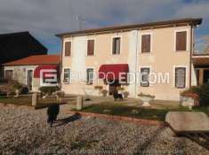 Foto Abitazione di tipo economico di 308 mq  in vendita a Cerea - Rif. 4526386