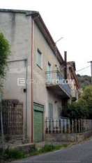 Foto Abitazione di tipo economico di 326 mq  in vendita a Aprigliano - Rif. 4499580