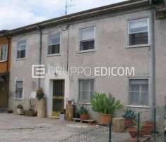 Foto Abitazione di tipo economico di 362 mq  in vendita a San Pietro di Morubio - Rif. 4505703