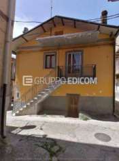 Foto Abitazione di tipo economico di 89 mq  in vendita a Roccabernarda - Rif. 4504815