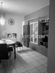 Foto Abitazione di tipo economico di 98 mq  in vendita a Crotone - Rif. 4518151