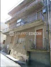 Foto Abitazione di tipo economico in vendita a Carlentini - Rif. 4514329