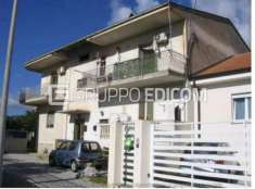 Foto Abitazione di tipo economico in vendita a Lamezia Terme - Rif. 4509541
