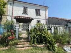 Foto Abitazione di tipo economico in vendita a Robecco Pavese - Rif. 4532149