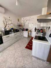 Foto Abitazione di tipo economico in vendita a Rosolini - Rif. 4500833