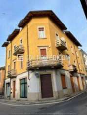 Foto Abitazione di tipo economico in vendita a Sesto Calende - Rif. 4504298