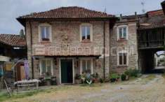Foto Abitazione di tipo popolare di 104 mq  in vendita a Carezzano - Rif. 4453927