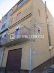 Foto Abitazione di tipo popolare di 105 mq  in vendita a Vicari - Rif. 4509182