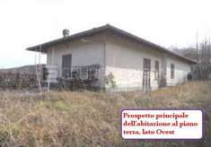 Foto Abitazione di tipo popolare di 123 mq  in vendita a Martirano - Rif. 4452184
