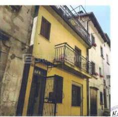 Foto Abitazione di tipo popolare di 132 mq  in vendita a Serra San Bruno - Rif. 4457096