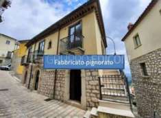 Foto Abitazione di tipo popolare di 154 mq  in vendita a Campoli del Monte Taburno - Rif. 4450846