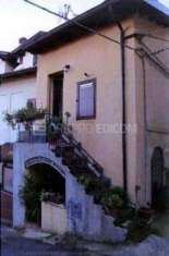 Foto Abitazione di tipo popolare di 158 mq  in vendita a Chiaravalle Centrale - Rif. 4453311