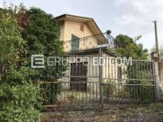 Foto Abitazione di tipo popolare di 212 mq  in vendita a Paternopoli - Rif. 4531738