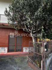Foto Abitazione di tipo popolare di 225 mq  in vendita a San Salvatore Telesino - Rif. 4514514
