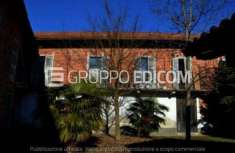 Foto Abitazione di tipo popolare di 378 mq  in vendita a Incisa Scapaccino - Rif. 4504289