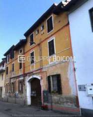 Foto Abitazione di tipo popolare di 79 mq  in vendita a Gorla Minore - Rif. 4509898