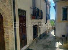 Foto Abitazione di tipo rurale di 229 mq  in vendita a Gioiosa Ionica - Rif. 4451923