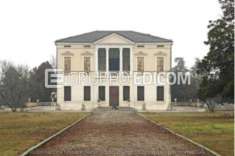 Foto Abitazione in ville di 1196 mq  in vendita a San Bonifacio - Rif. 4520339