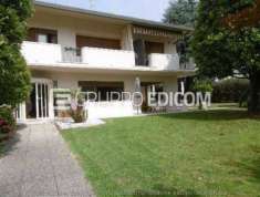 Foto Abitazione in ville di 578 mq  in vendita a Sona - Rif. 4505205