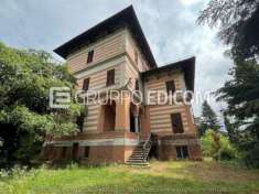 Foto Abitazione in ville di 682 mq  in vendita a Novi Ligure - Rif. 4517999