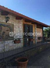 Foto Abitazione in villini di 496 mq  in vendita a Calvizzano - Rif. 4522703