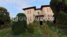 Foto Abitazione in villini di 603 mq  in vendita a Sant'Urbano - Rif. 4525341