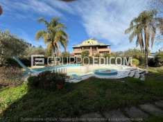 Foto Abitazione in villini di 703 mq  in vendita a Rende - Rif. 4521618