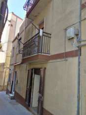 Foto ABITAZIONE indipendente, sita in Enna (EN) zona centro, Via San Giuseppe,
