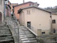 Foto Abitazione nel Centro Storico di Preci con Giardino privato panoramico
