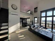 Foto Affascinante appartamento in classe A in stile loft newyorkese con terrazzo e posto auto