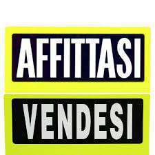 Foto affitto o vendo magazzino seminterrato a luni