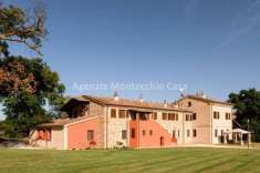 Foto AGRITURISMO, CENTRO BENESSERE, PISCINA, CAMPO EQUITAZIONE, SERRE