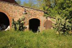 Foto Agriturismo in Vendita, pi di 6 Locali, 5 Camere, 100 mq (CRESP