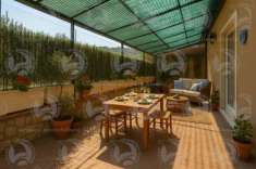 Foto Alassio, bilocale con ampio spazio esterno e accesso carrabile da ristrutturare