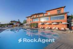 Foto Albergo in vendita a Alba - 6 locali 1800mq