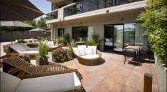 Foto Albergo in vendita a Sirmione - 8 locali 500mq