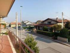 Foto Ampio Appartamento Cuneo Roata Rossi