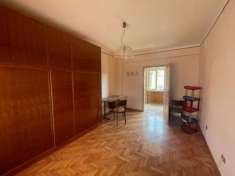 Foto Ampio appartamento da ristrutturare