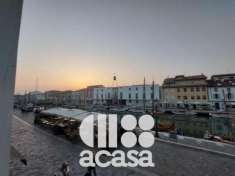 Foto AMPIO APPARTAMENTO DA RISTRUTTURARE SUL PORTO CANALE