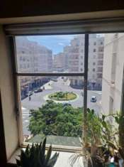 Foto Ampio e luminoso appartamento di otto vani al terzo piano di quasi duecento mq