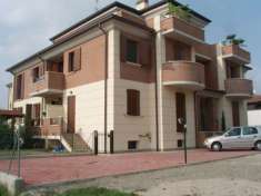 Foto AMPIO GARAGE A SOLIERA adiacente CARABINIERI